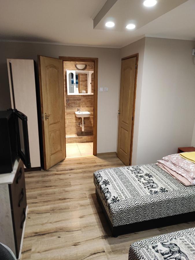Havanna Etterem Es Vendeghaz Hotel Putnok Bagian luar foto